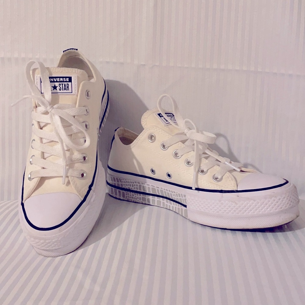 Converse💯 platform size 8
